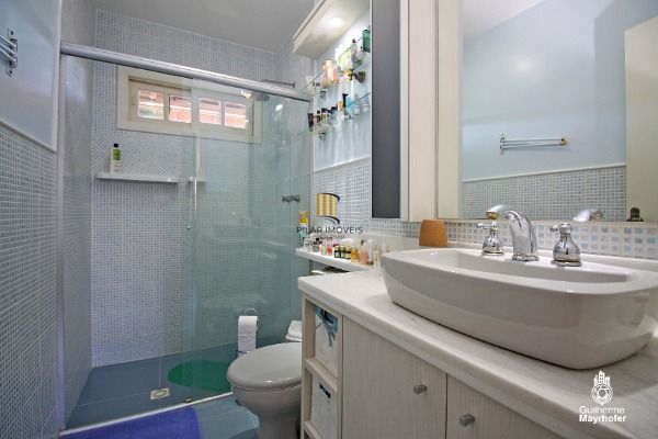 Casa para Venda - 219.05m², 3 dormitórios, sendo 1 suites, 2 vagas - Bahamas