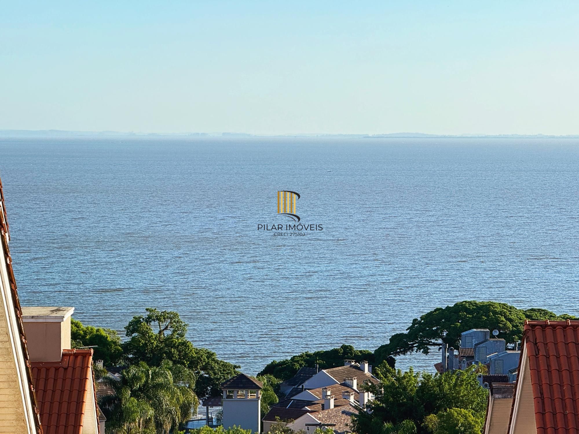 Casa de Condomínio 3 dormitórios no bairro Pedra Redonda