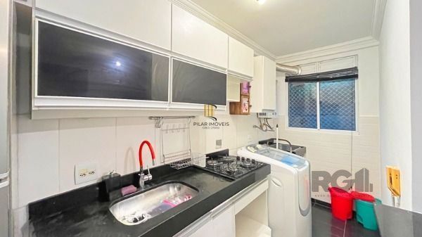 Apartamento em Porto Alegre, no bairro Teresópolis, com 2 dormitório(s), e 2 ban