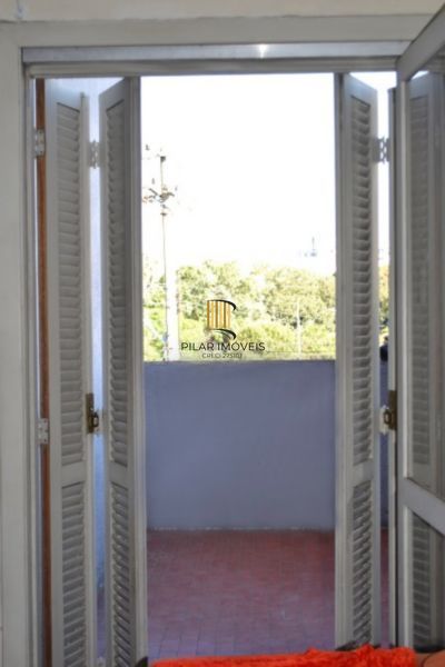 Apartamento em Porto Alegre, no bairro Cidade Baixa, com 2 dormitório(s), e 2 ba