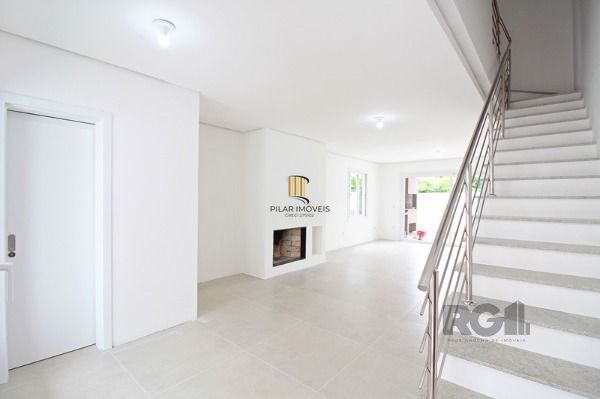 Casa em Porto Alegre, no bairro Vila Conceição, com 3 dormitório(s), à venda.