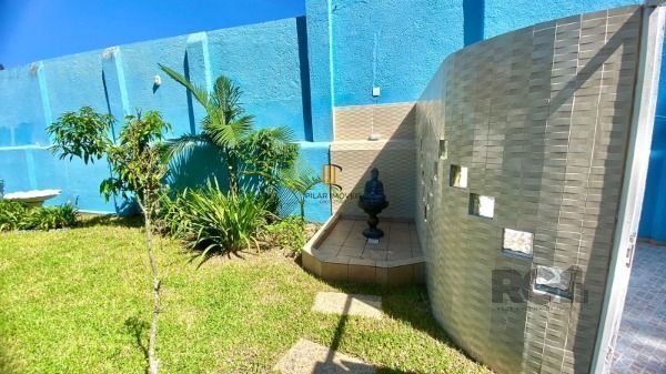 Casa em Porto Alegre, no bairro Vila Assunção, com 3 dormitório(s), e 3 banheiro