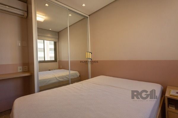 Apartamento em Porto Alegre, no bairro Cavalhada, com 3 dormitório(s), e 3 banhe