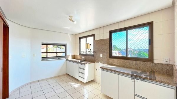 Apartamento 3 dormitórios à venda Medianeira Porto Alegre/RS