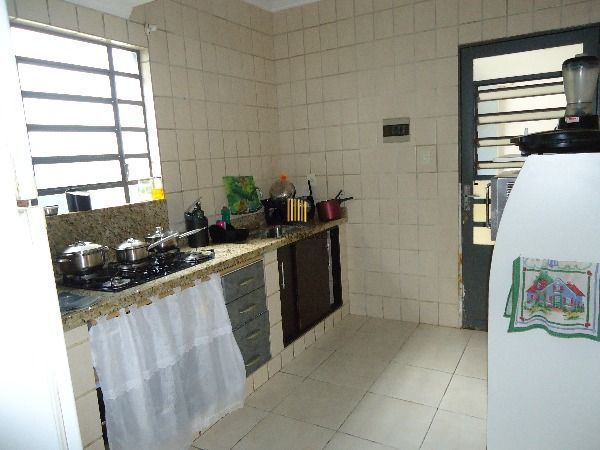 Casa Condominio para Venda - 235m², 3 dormitórios, sendo 1 suites, 2 vagas - Gua