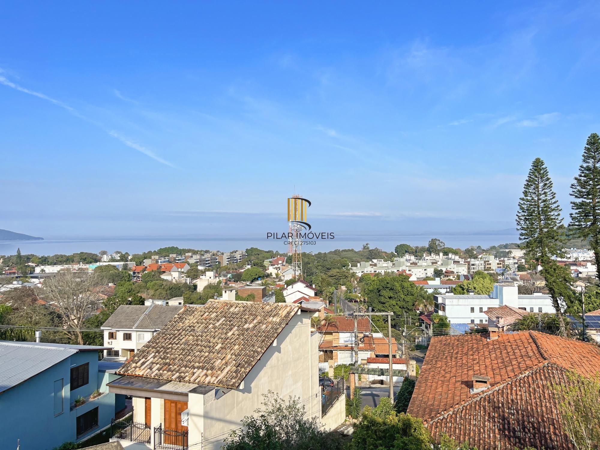 Casa em Condomínio no Jardim Isabel com 270m², 3 dormitórios, 4 vagas