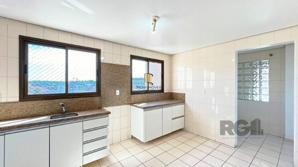Apartamento 3 dormitórios à venda Medianeira Porto Alegre/RS