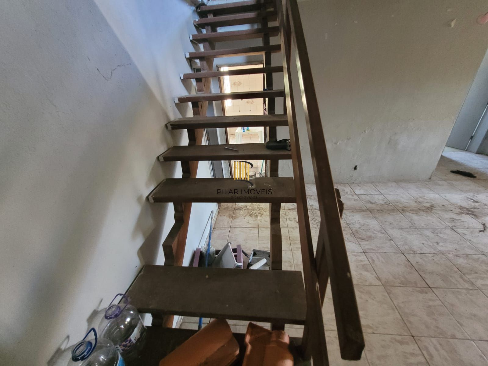 Ótimo terreno com casa na Ponta Grossa.