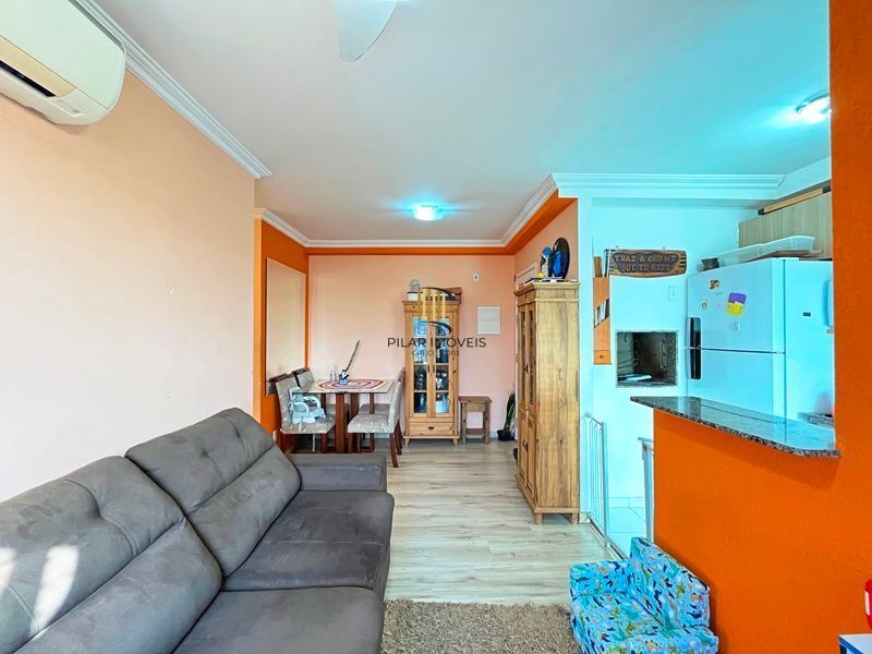 Apartamento 2 dormitórios, com suíte, churrasqueira, e vaga escriturada.