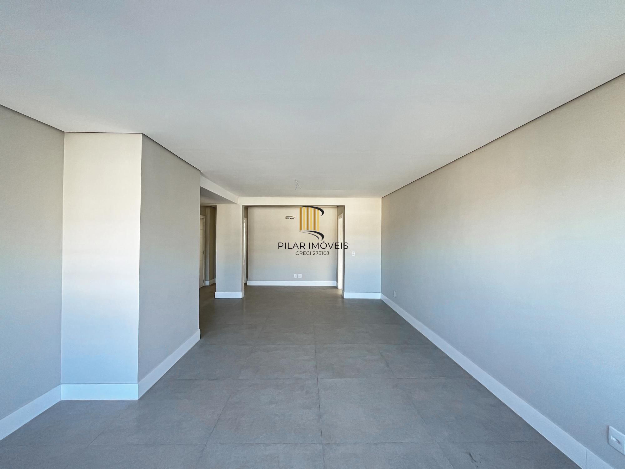 Apartamento com 3 dormitórios sendo 3 suíte á venda Bairro Cristal.