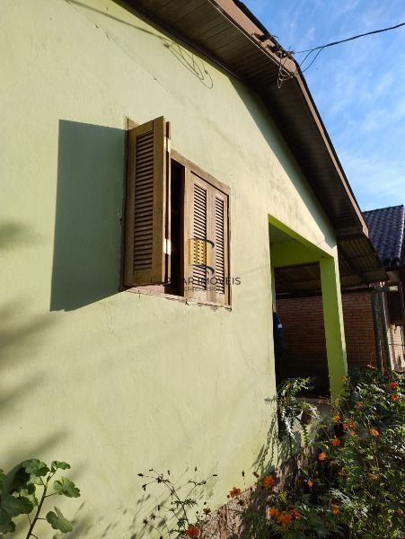 Terreno em Porto Alegre, no bairro Lageado, à venda.