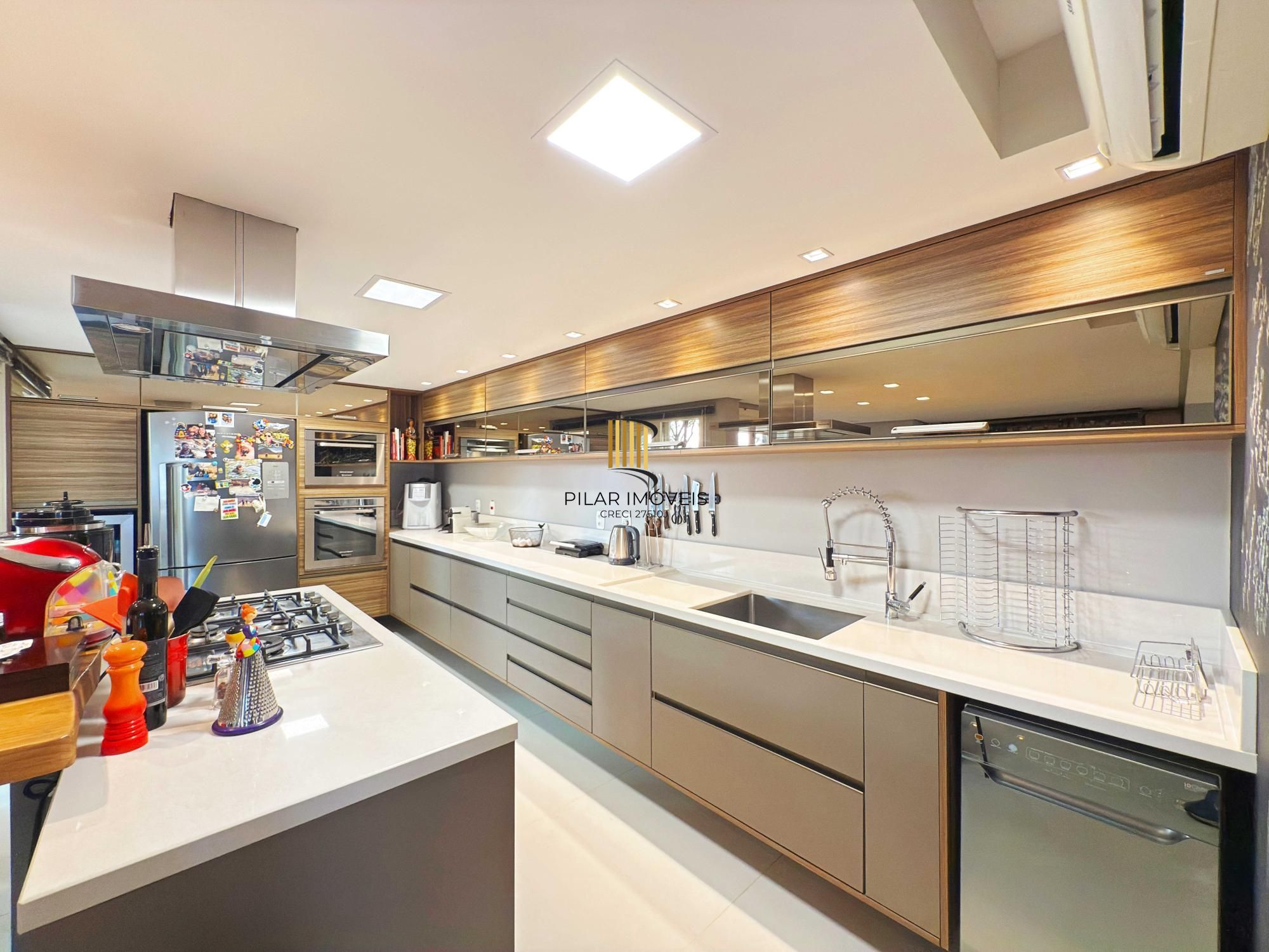 Casa de Condomínio 3 dormitórios no bairro Tristeza