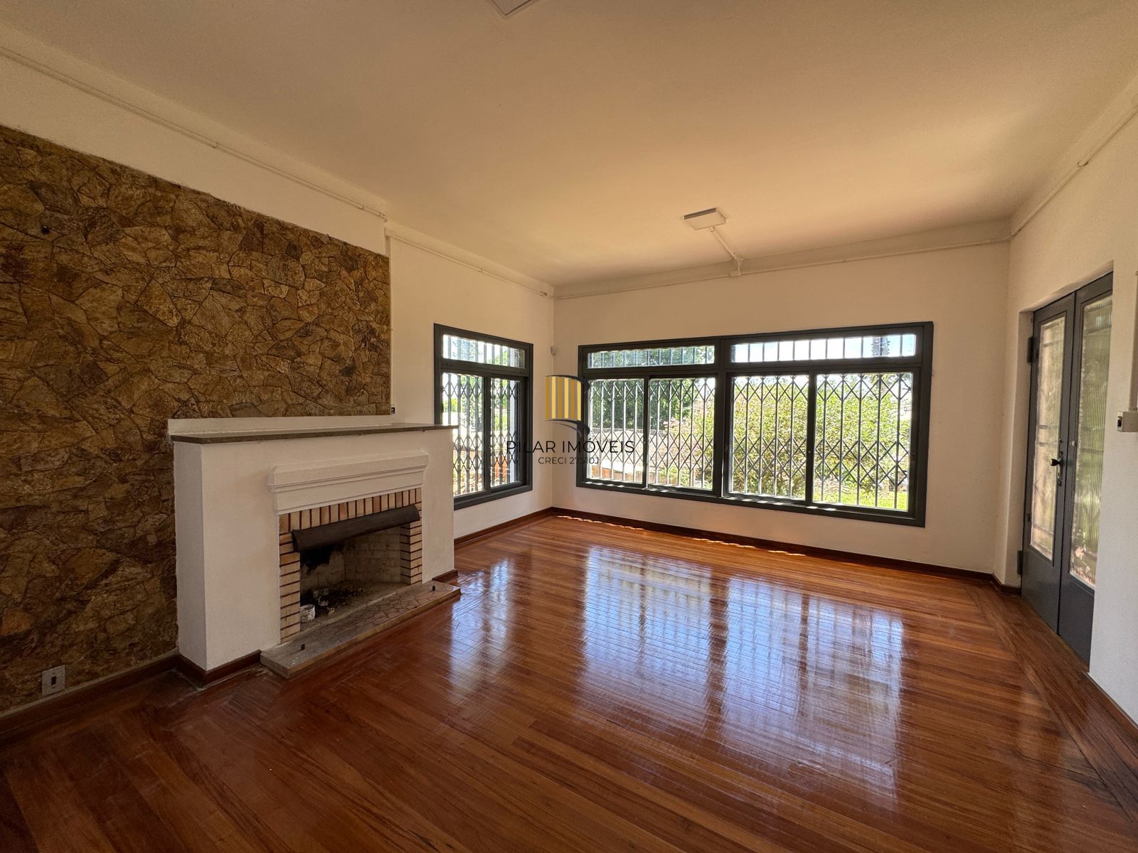 Tristeza -Imóvel único- Terreno 3658 m² privativos, casa 500m², 5d, reformada