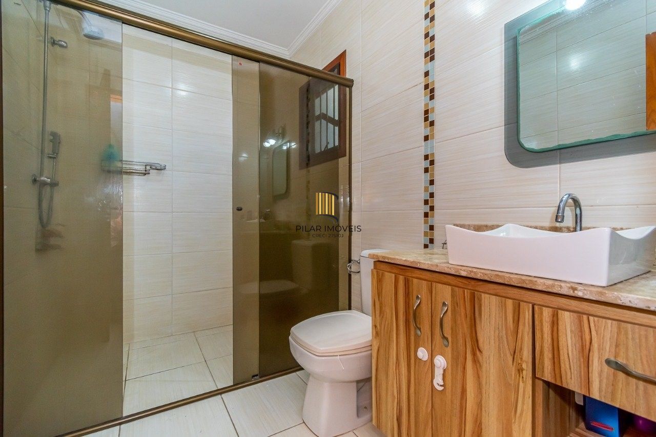 Excelente casa com 158,9m2 de área privativa, 3 dormitórios, 1 suíte, e 2 vagas.