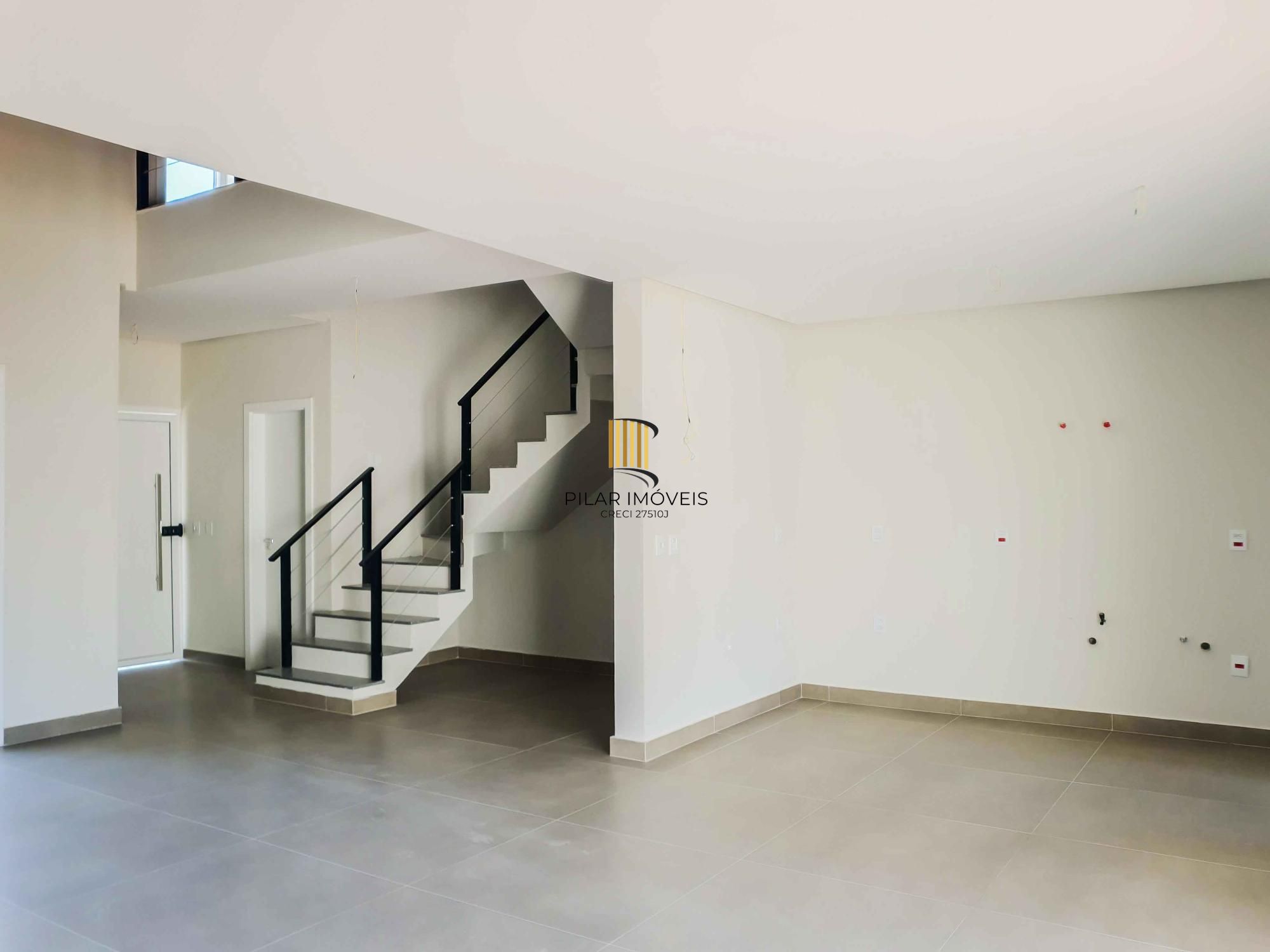 Condomínio Garden, bairro Hípica, 3 dormitórios, 1 suíte, pátio, infra de clube