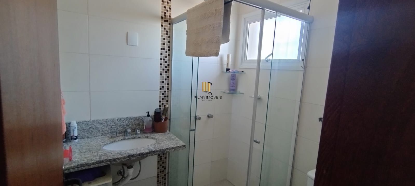 Linda Residência com 3 dormitórios, sendo 1 suíte á venda no Imperial Parque.