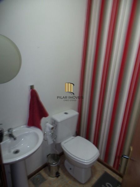 Casa para Venda - 290m², 3 dormitórios, sendo 1 suites, 6 vagas - Aberta Dos Mor