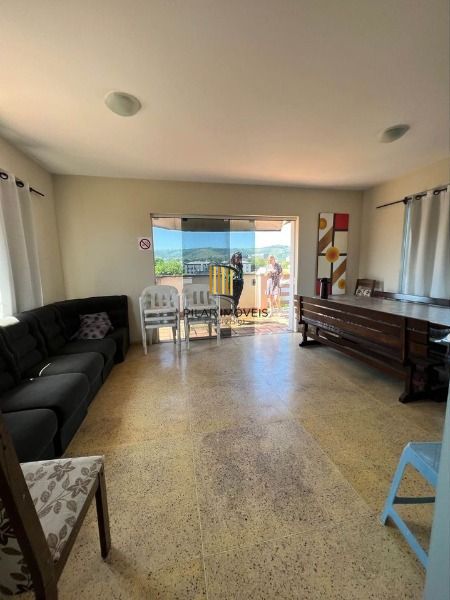 Apartamento em Porto Alegre, no bairro Medianeira, com 1 dormitório(s), e 1 banh