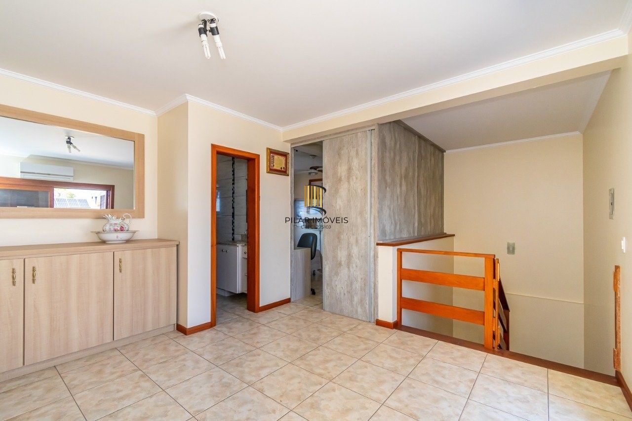 Excelente casa com 158,9m2 de área privativa, 3 dormitórios, 1 suíte, e 2 vagas.