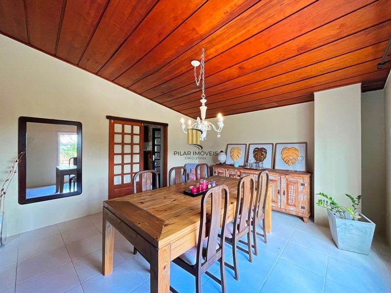 Casa em condomínio para pessoas de bom gosto.