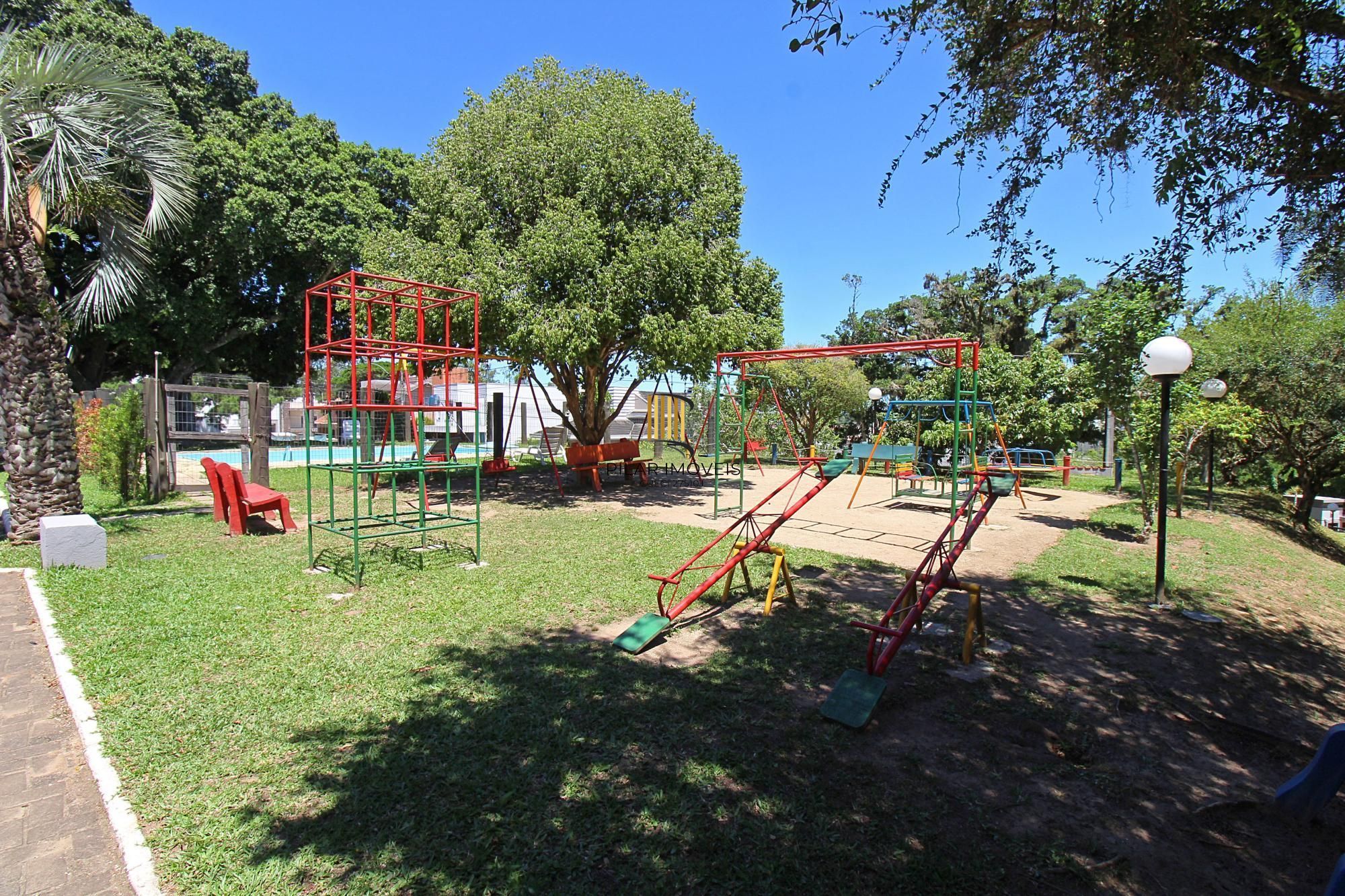 Altos do lago- Com 3 dormitórios, 3 vagas , piscina , Linda e ampla casa em cond