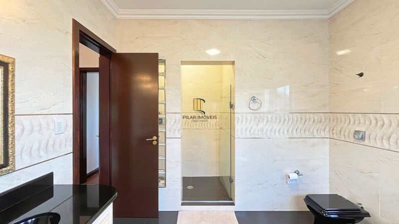 Altos do lago- Com 3 dormitórios, 3 vagas , piscina , Linda e ampla casa em cond