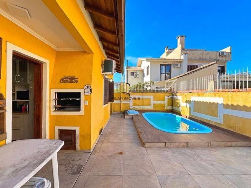 Residência com 2 dormitórios no  Residencial Jardins do Prado.