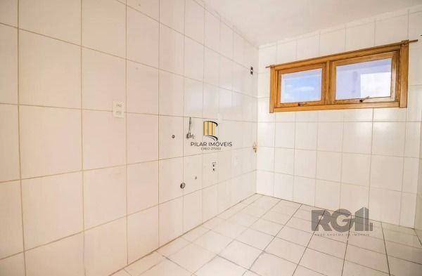 Apartamento em Porto Alegre, no bairro Medianeira, com 2 dormitório(s), e 2 banh