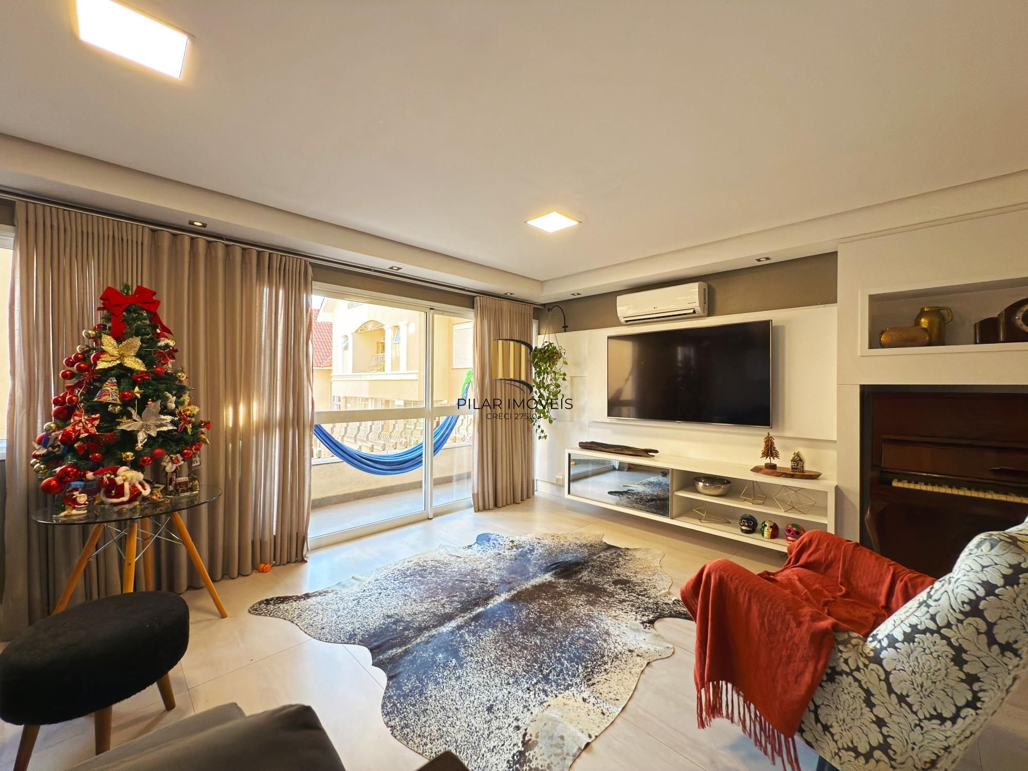 Casa de Condomínio 3 dormitórios no bairro Pedra Redonda