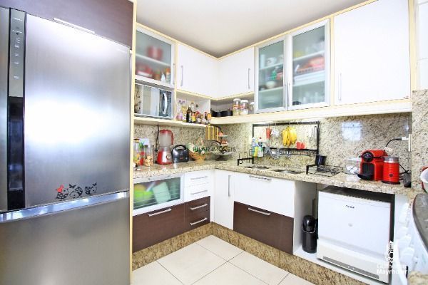Cobertura para Venda - 191.59m², 3 dormitórios, sendo 1 suites, 2 vagas - Triste