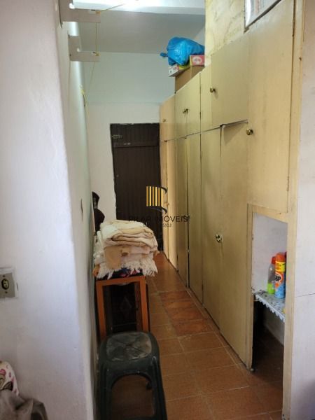 Casa em Porto Alegre, no bairro Cavalhada, com 6 dormitório(s), e 6 banheiros, à