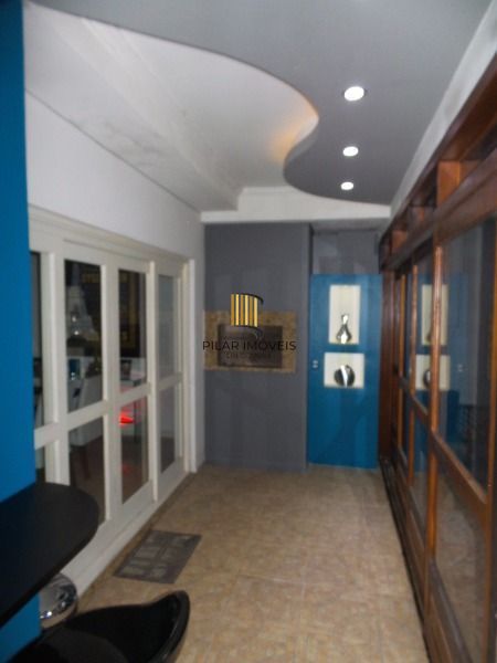 Casa para Venda - 290m², 3 dormitórios, sendo 1 suites, 6 vagas - Aberta Dos Mor