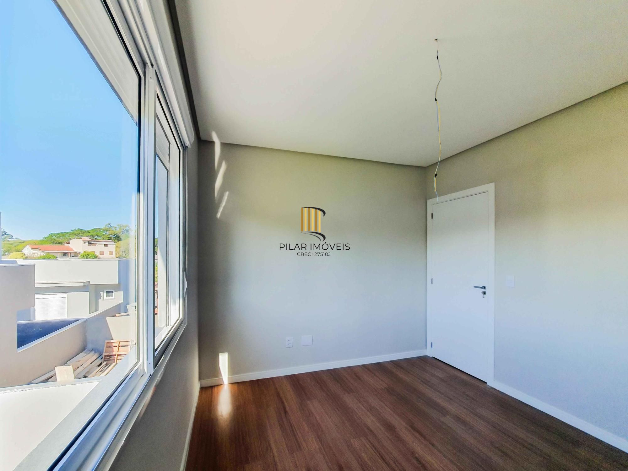 Condomínio Garden, bairro Hípica, 3 dormitórios, 1 suíte, pátio, infra de clube