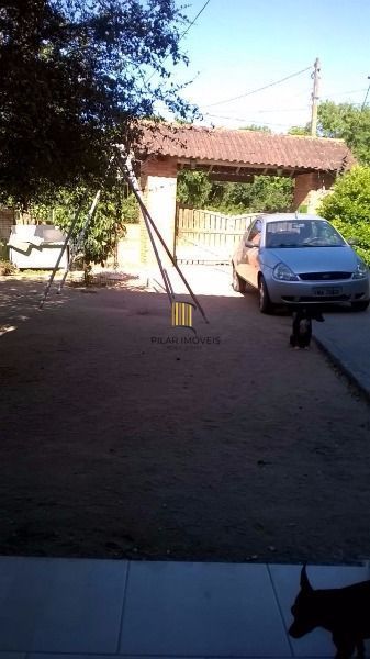 Casa para Venda - 140m², 5 dormitórios, 3 vagas - Lami