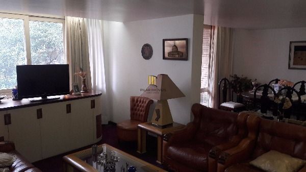 Apartamento para Venda - 202m², 3 dormitórios, sendo 1 suites, 1 vaga - Centro H