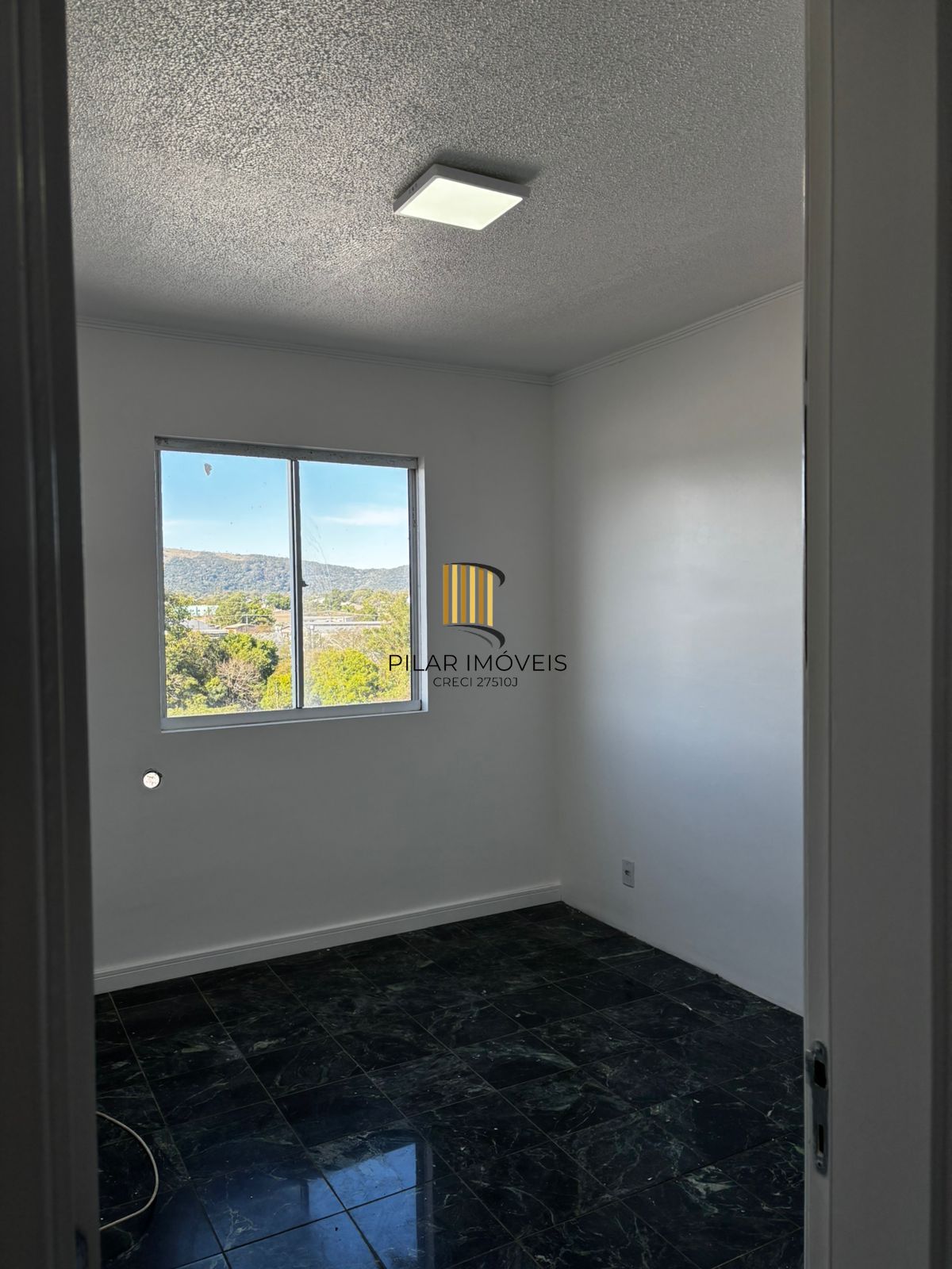 Apartamento 2dorm, sala/cozinha, banheiro. Aceita venda assistida!