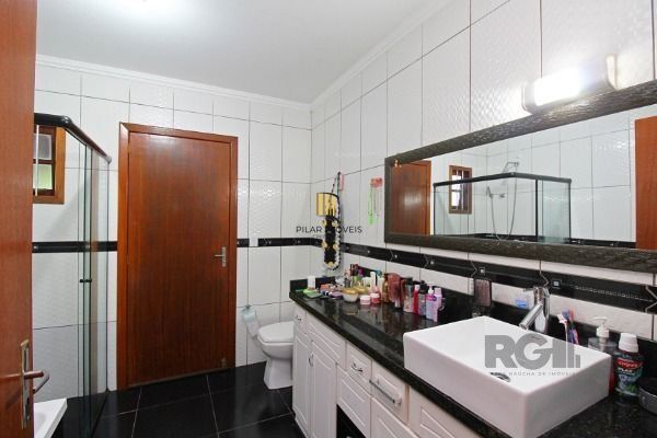 Casa para Venda - 399m², 4 dormitórios, sendo 1 suites, 6 vagas - Vila Nova