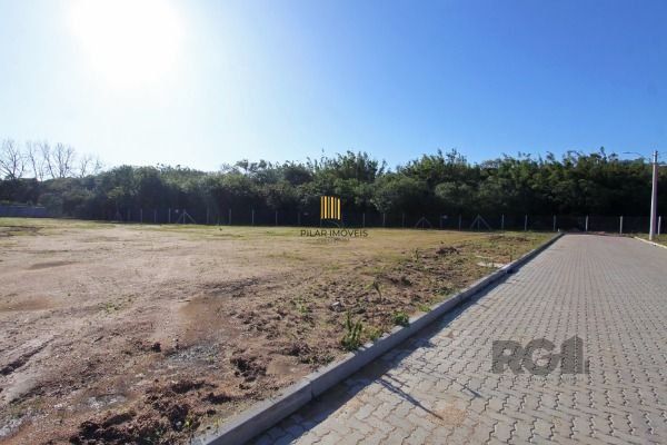 Casa Condominio em Porto Alegre, no bairro Campo Novo, com 3 dormitório(s), e 3 