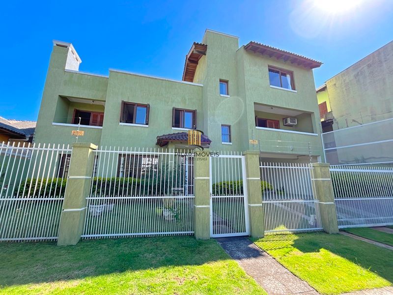 Sobrado 4 dormitórios à venda Camaquã Porto Alegre/RS