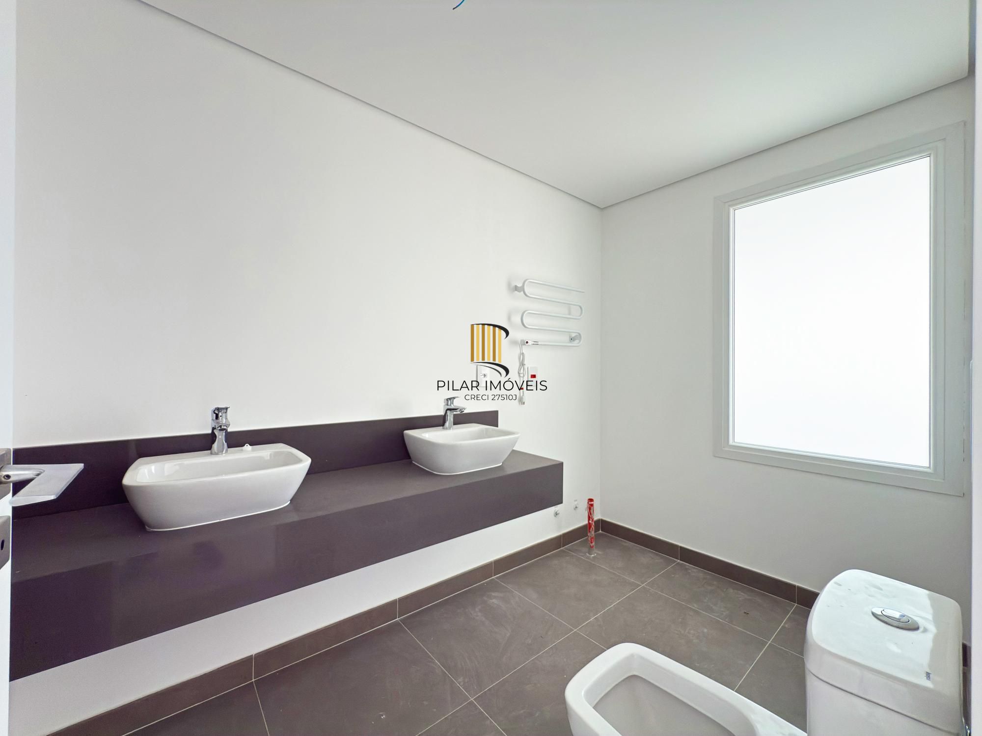 Belíssimo apartamento com projeto diferenciado e vista deslumbrante para o pôr do sol.