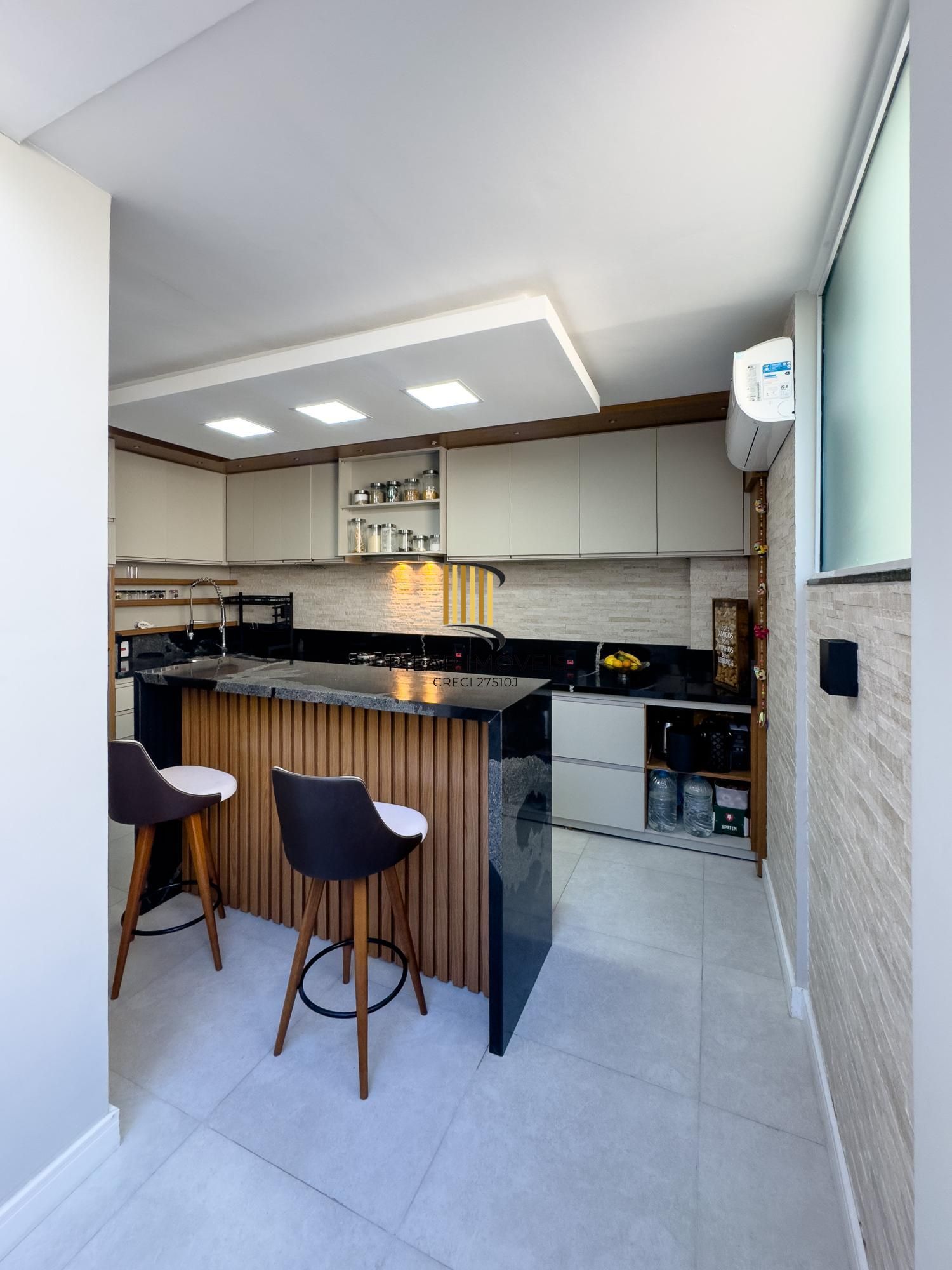 Casa em Condomínio com 3 dormitórios no bairro Vila Conceição.