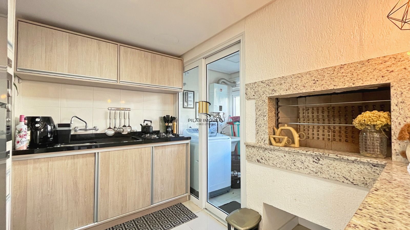 Casa de Condomínio 3 dormitórios no bairro Hípica