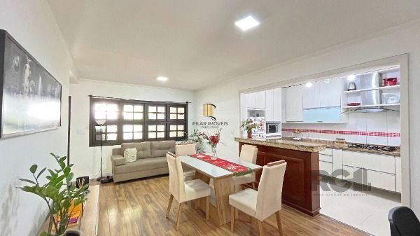 Casa 4 dormitórios à venda Camaquã Porto Alegre/RS