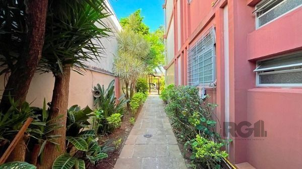 Apartamento em Porto Alegre, no bairro Medianeira, com 3 dormitório(s), e 3 banh