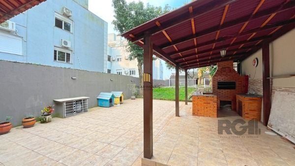 Casa para Venda - 240m², 4 dormitórios, 3 vagas - Nonoai