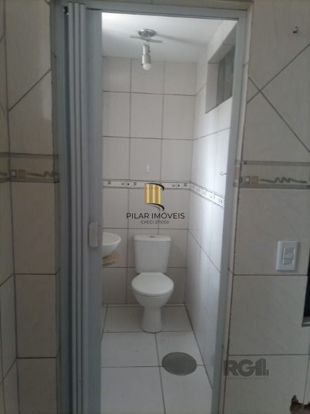 Conjunto/Sala em Porto Alegre, no bairro Cavalhada, à venda.