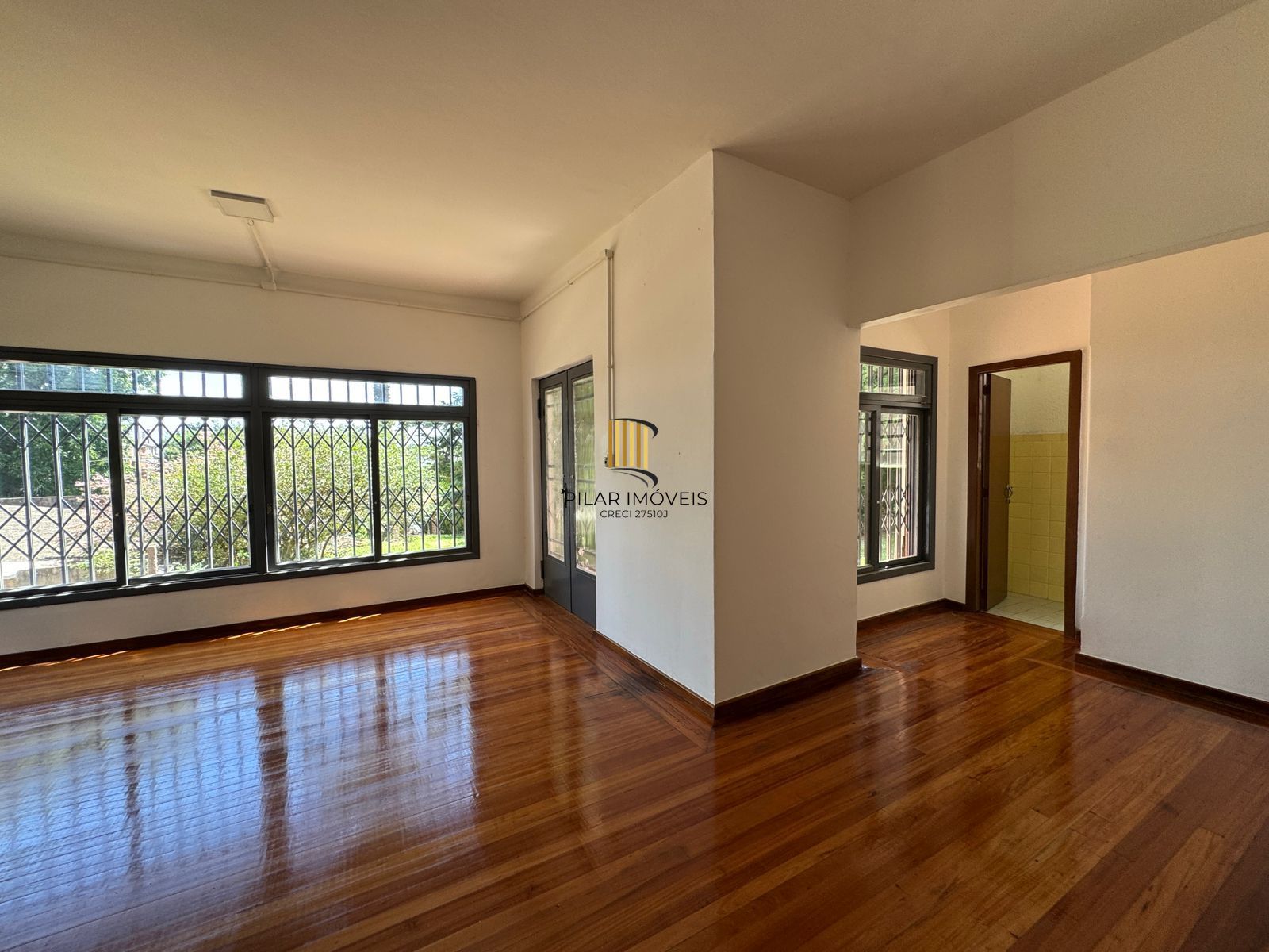 Tristeza -Imóvel único- Terreno 3658 m² privativos, casa 500m², 5d, reformada