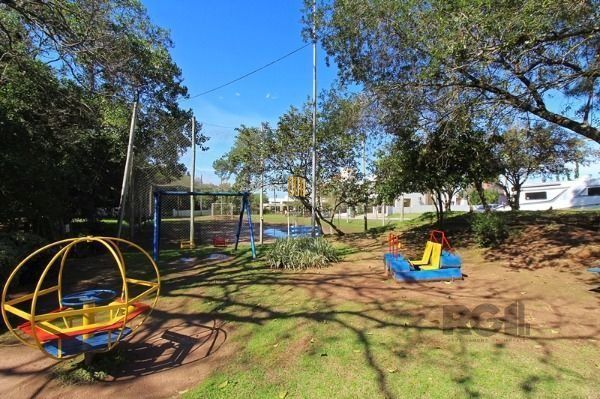 Casa em Porto Alegre, no bairro Aberta dos Morros, com 3 dormitório(s), e 3 banh