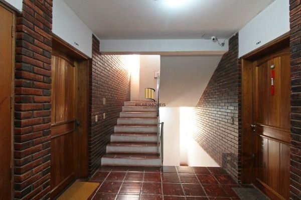 Apartamento em Porto Alegre, no bairro Medianeira, com 3 dormitório(s), e 3 banh