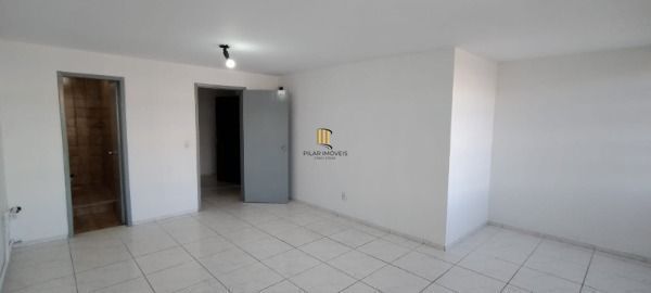 Conjunto/Sala em Porto Alegre, no bairro Camaquã, à venda.